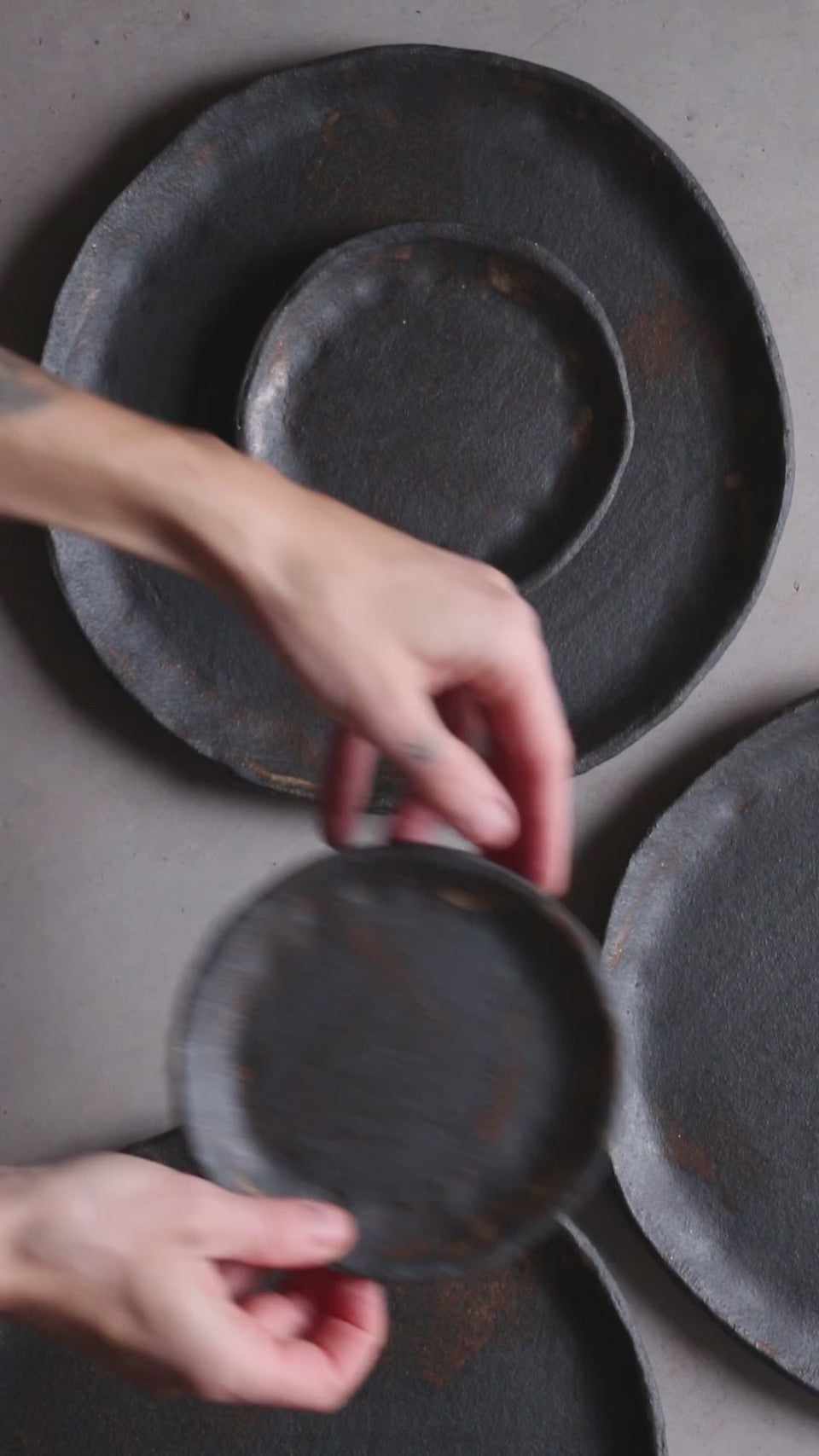 Service assiette noir mat